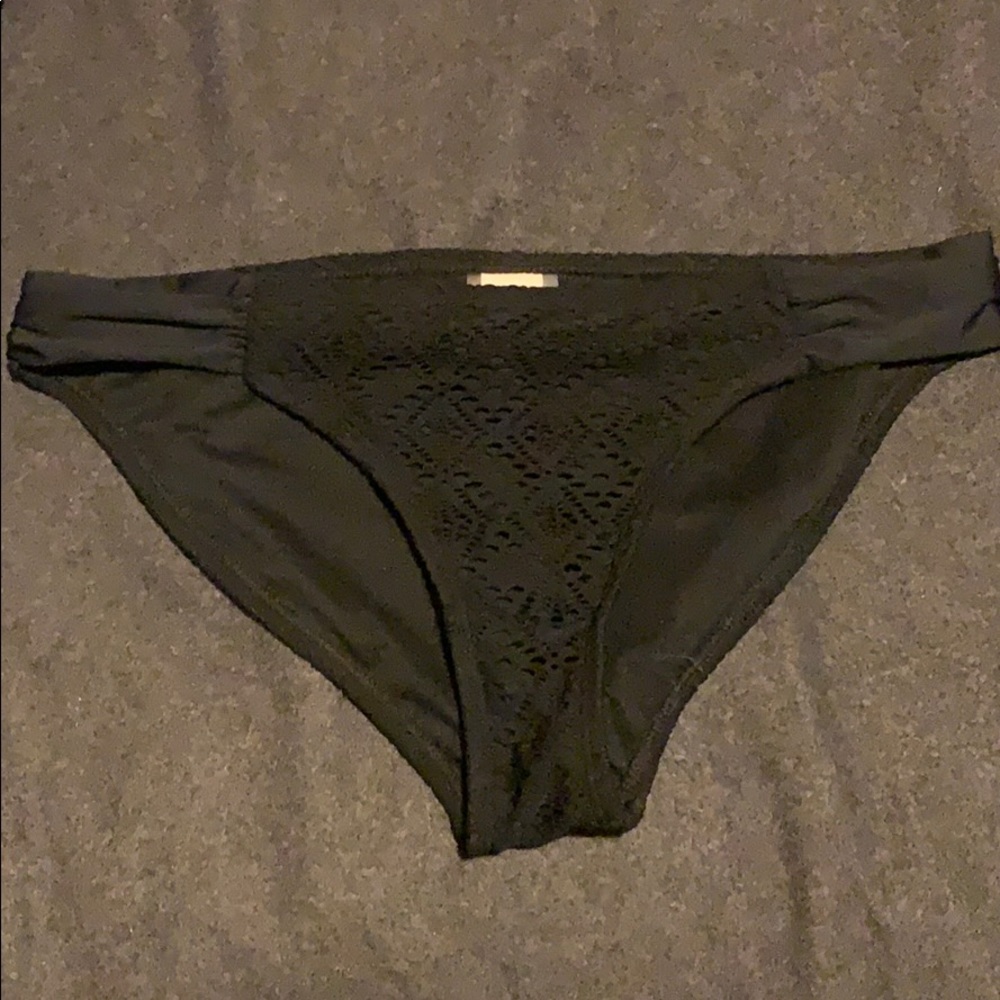 black bikini bottoms